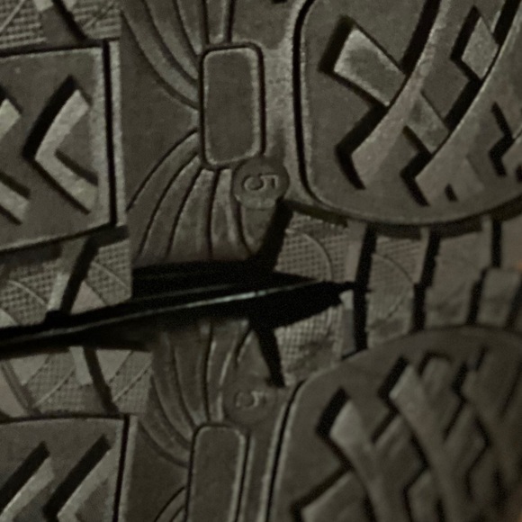 Toddler Size 5 Snow Boots - Purple & Fur Lined - Picture 5 of 6